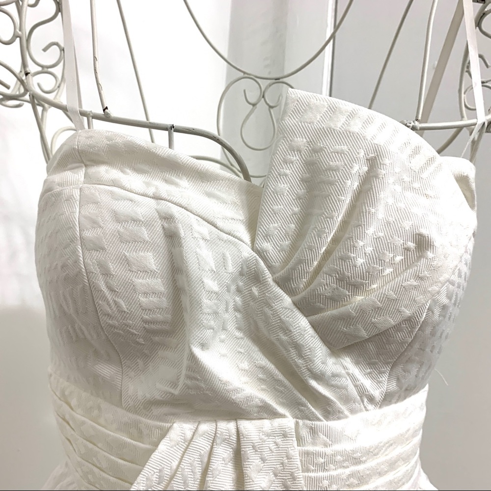 Max And Cleo White strapless Bow A line dress Sz 2 - Picture 3 of 16